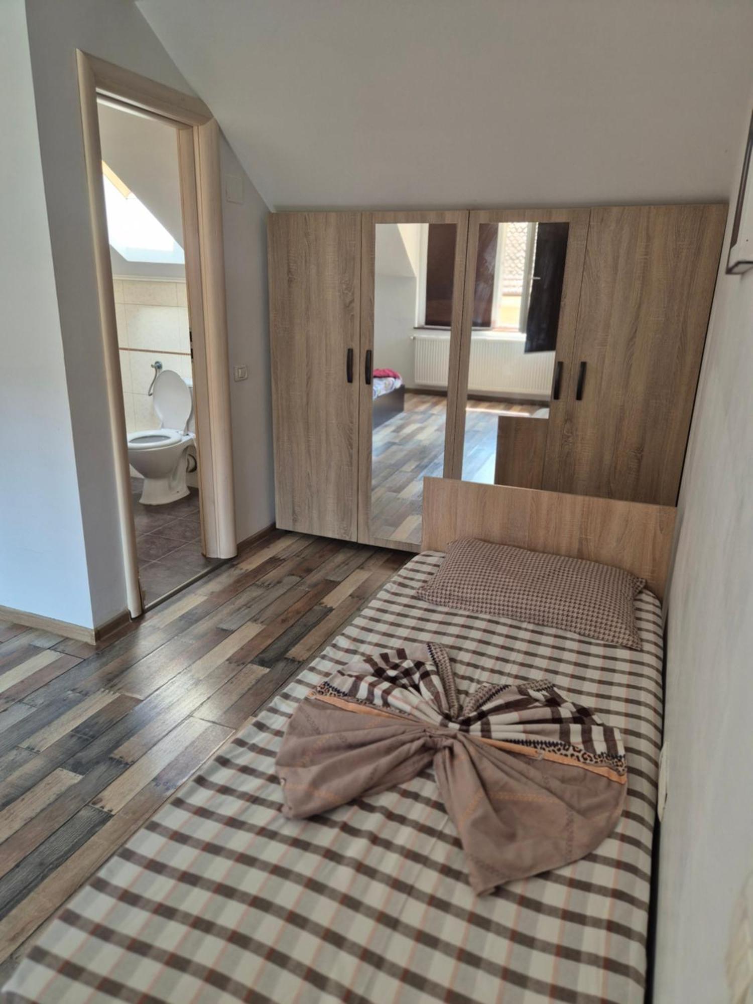 Apartamente De Inchiriat Lucky House Brasov Exterior photo